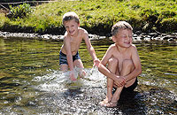 300 crystal clear mountain lakes